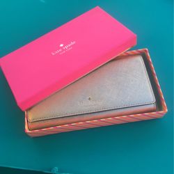 Kate Spade Rose gold Wallet New In Box