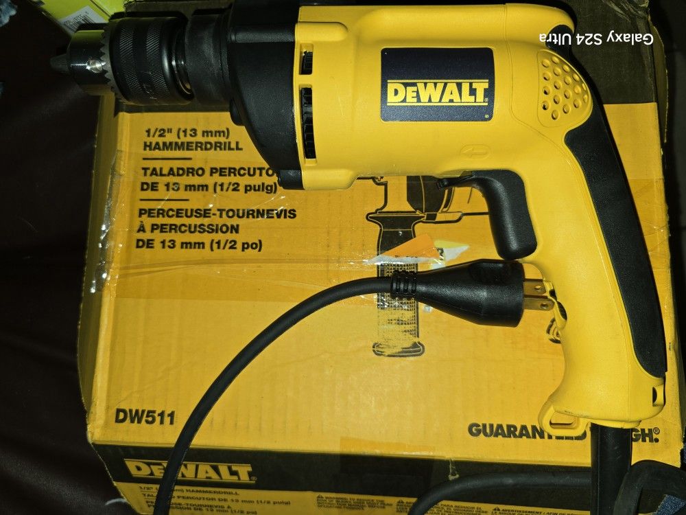 DEWALT 1/2 Hammer Drill ( DW511 )