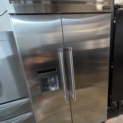 48" THERMADOR BUILT IN STAINLESS STEEL REFRIGERATOR 