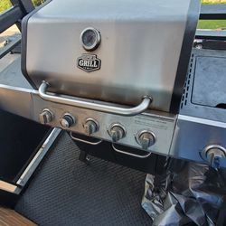 Used Expert Grill gas grill