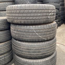 245/60R18 Marca Michelin En Perfectas Condiciónes De Vida 