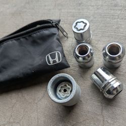 2021 Honda CRV OEM Wheel Lock Set 