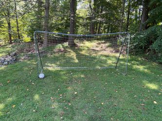 Soccer goal