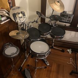 Roland TD-8 V-drum Module With Hart Mesh Head Drum Kit