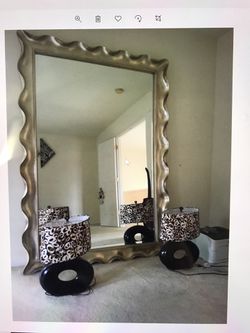 Wall size mirror selling due to moving