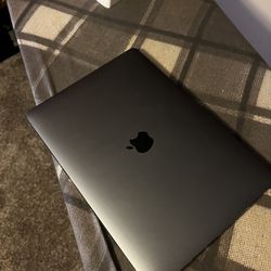 Apple MacBook Pro