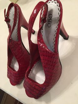 High heel sandals size 8 1/2