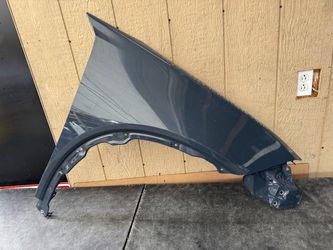 2025 2026 TOYOTA CROWN SIGNIA RIGHT SIDE FENDER OEM USED