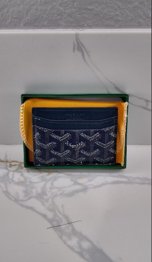 Navy Blue Go-yard Card Holder with bag card and box
