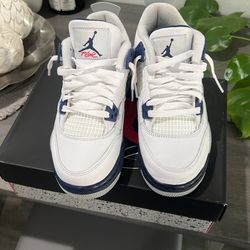 Jordan 4 Midnight Navy