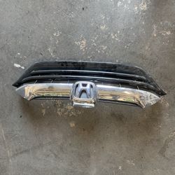 2017-2019 Honda CR-V Grille