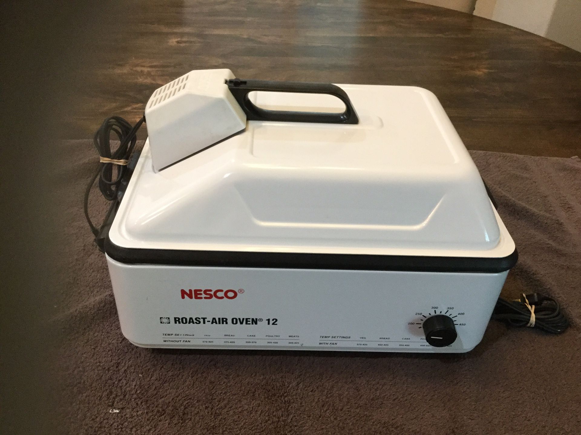 WHITE NESCO TURBO CONVECTION ROAST AIR OVEN 12 QT COOKER STEAMER ENAMEL