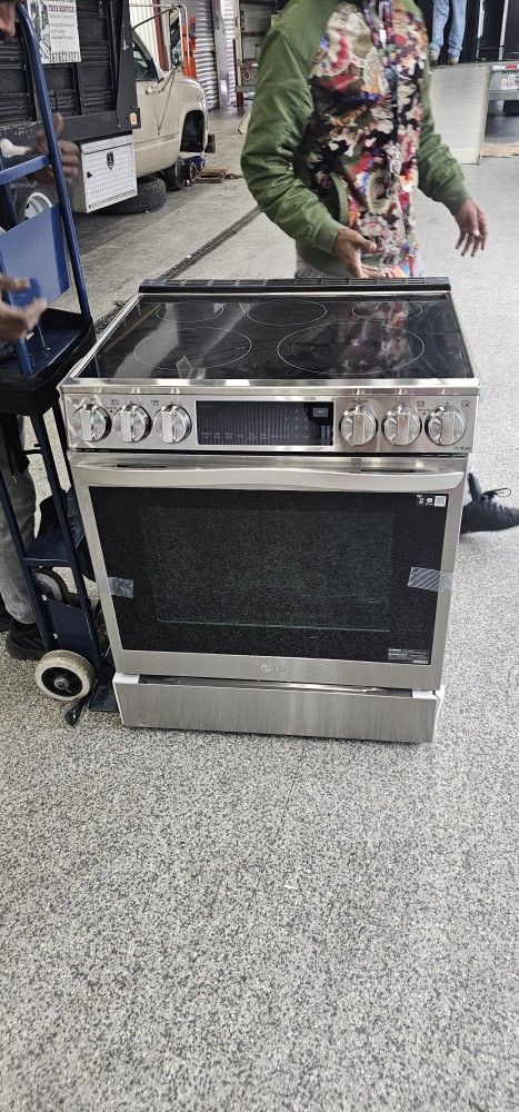 Lg Slide In Electric Range With Air Fryer Convection Self Cleaning Convection 