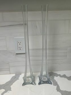 Tall Clear Glass Eiffel Tower Vases (up to 32) - events, weddings