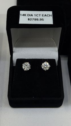 14K White Gold 2 carats tdw 1 carat each no trades 3816 Steilacoom Blvd Sw Lakewood WA (contact info removed)
