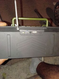 Dolphin Bluetooth FM radio