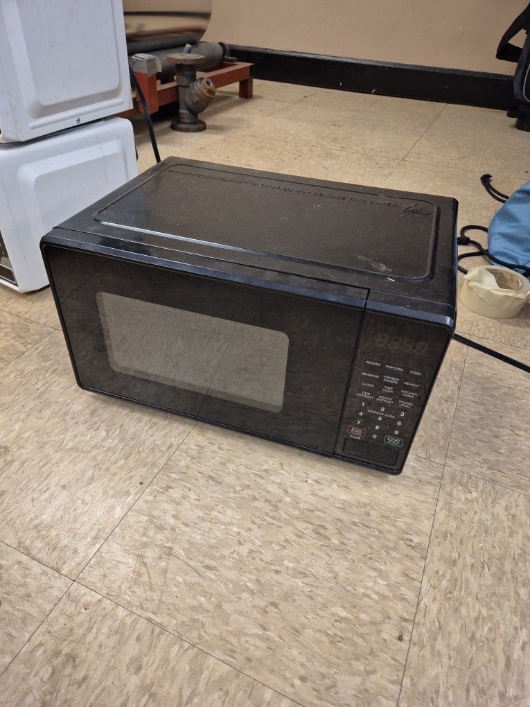 Used Microwave Oven