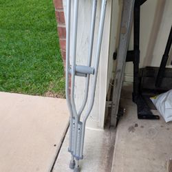 Adjustable Crutches (Guardian) – Like New
