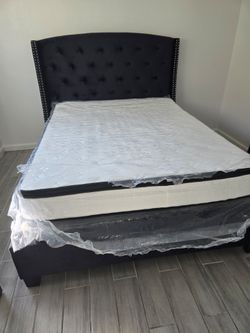 Queen Bed Frame With Mattress
