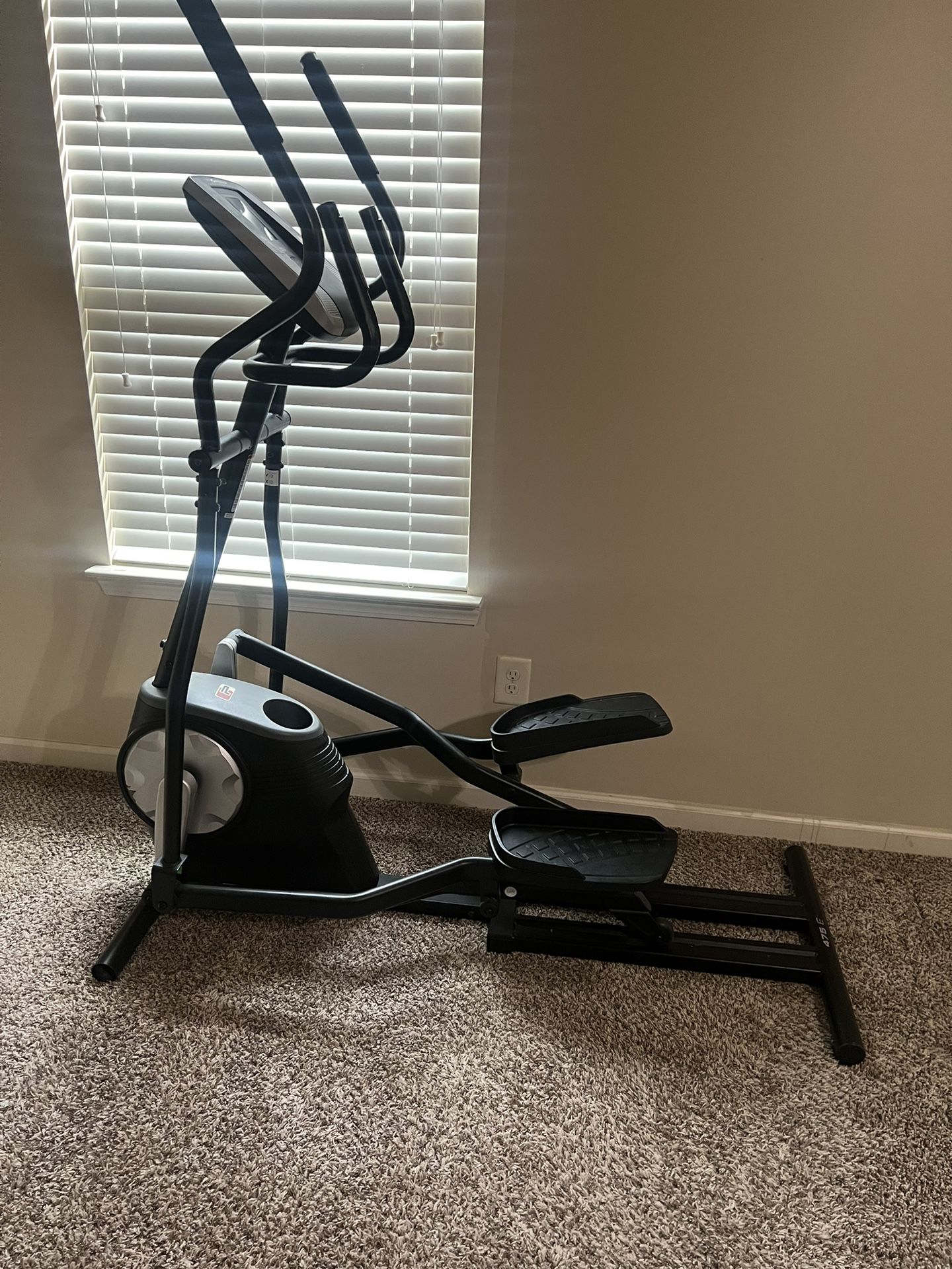 Proform Elliptical 475 E 