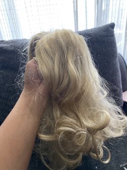 Blonde Wing