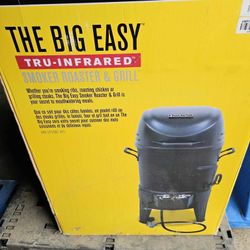 Char Broil smoker roaster and grill