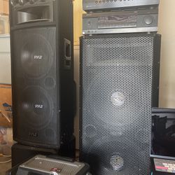 Pyle Tower Speakers And Sherwood Receiver 