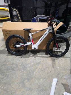 24" fxb 48v electric balance bike NEW. E bike