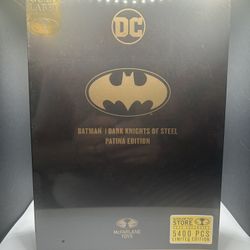 McFarlane DC Multiverse Batman (Gold Label Patina Edition) - Dark Knights of Steel