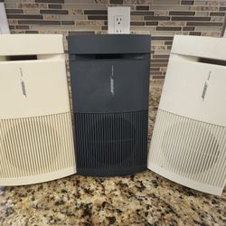 Bose Bookshelf Wedge Speakers Model 100 --- Bose Bookshelf Wedge Speakers Modelo 100