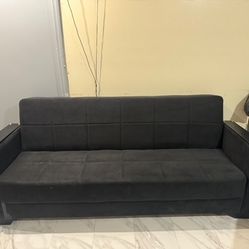 GREAT CONDITION COUCH 