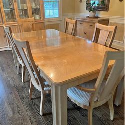 Dining Room Table & Chair Set 