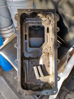 Oil pan
