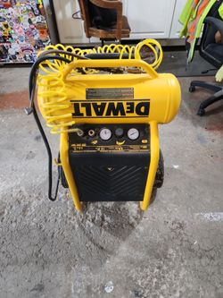 Dewalt 4.5 gal. Compressor on wheels