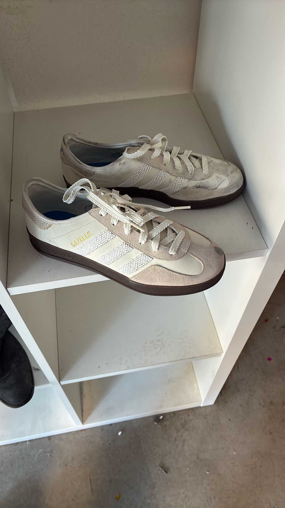 Adidas Gazelle White Dark Brown Gum Sz 7