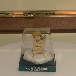 New Handpainted Polyresin Angel On Puffy Cloud 