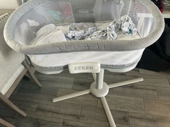 Halo bassinet