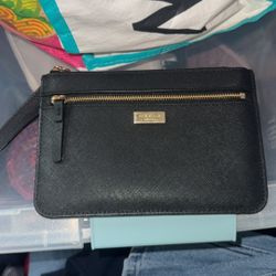 Kate Spade Wristlet (like New)