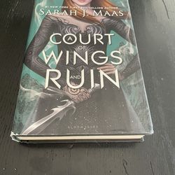 A Court Of Wings And Ruin Sarah J Maas 