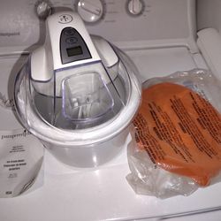 Ice Cream Maker Brand NEW