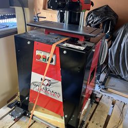 Custom molding machine