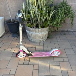 Kids scooter pink big wheels