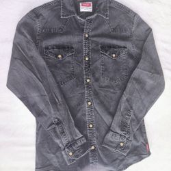 Black Buttoned Shirt