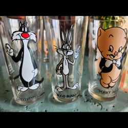 Vintage Warner Bros Looney Tunes Glasses 
