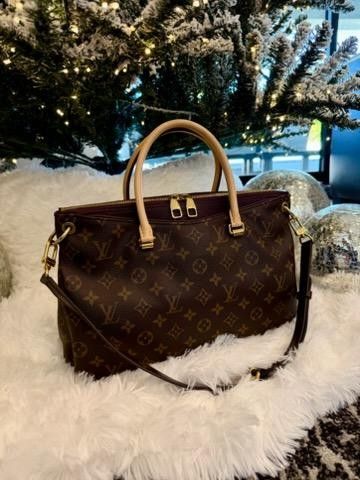 Louis Vuitton Monogram Pallas in Grape