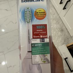 Philips Sonicare Genuine E-Series Replacement Toothbrush Heads, 2 Brush Heads, White, HX7022/66