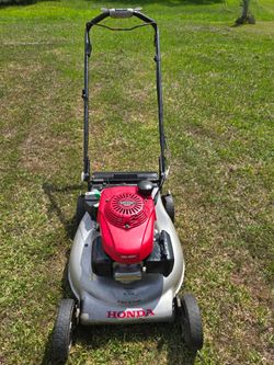 Honda 21" Self-propelled lawn mower