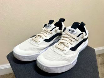 Vans Ultrarange White/Black Low-Top Sneakers (Men's 7 / Women's 8.5)