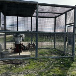 Cages / Pens
