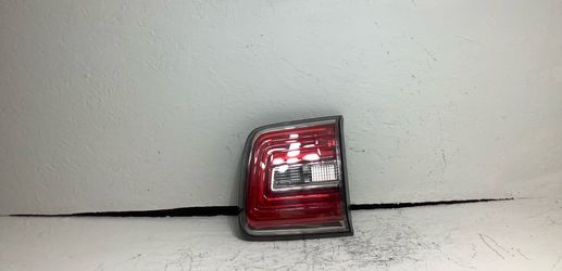 2017 2020 Nissan Armada right inner tail light (3J)
